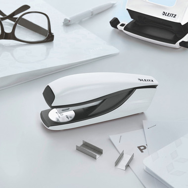 LEITZ Heftgerät NeXXt WOW 5502 55021001 weiss 30 Blatt